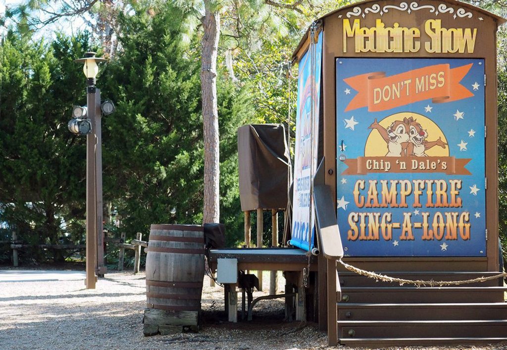 Chip 'N Dale's Campfire Sing-A-Long: o acampamento com Tico e Teco na  Disney Orlando, pela Alessandra e família - Felipe, o pequeno viajante