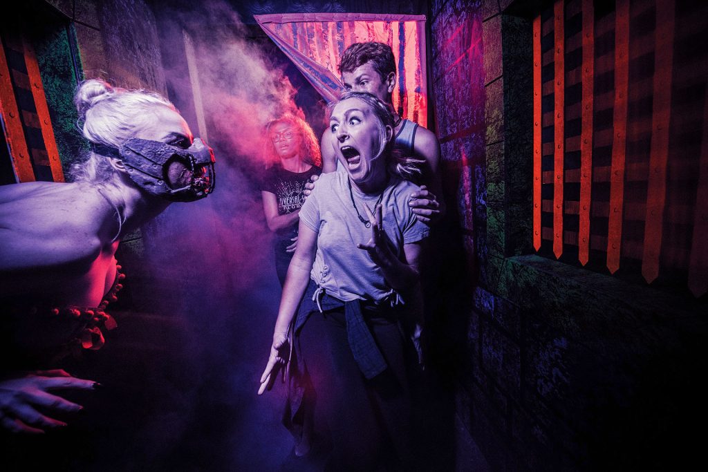 Halloween Horror Nights do Universal Orlando Resort, está de volta e com um recorde de duração, serão 44 noites de pura adrenalina, de 1º de setembro a 31 de outubro, em noites selecionadas.