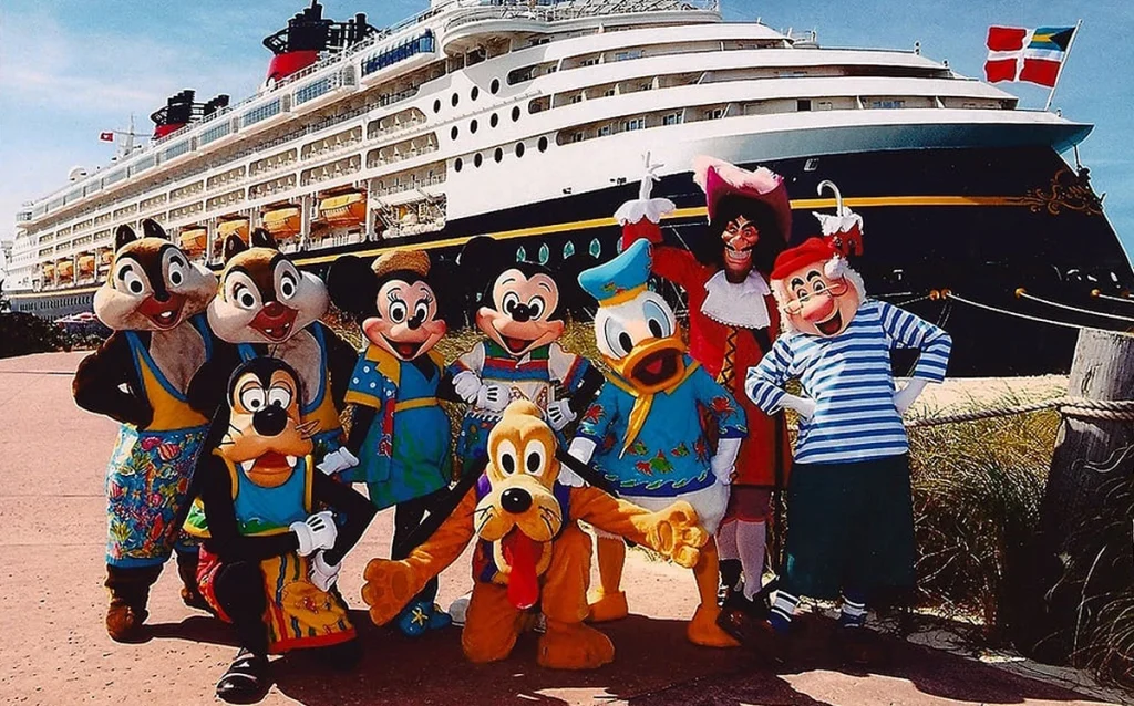 Navios de Cruzeiros da Disney com áreas de lazer