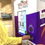 Máquina do Visitor Toll Pass no Aeroporto de Orlando