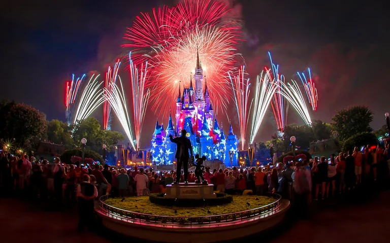 Fogos de artifício do 4 de Julho nos parques de Orlando
