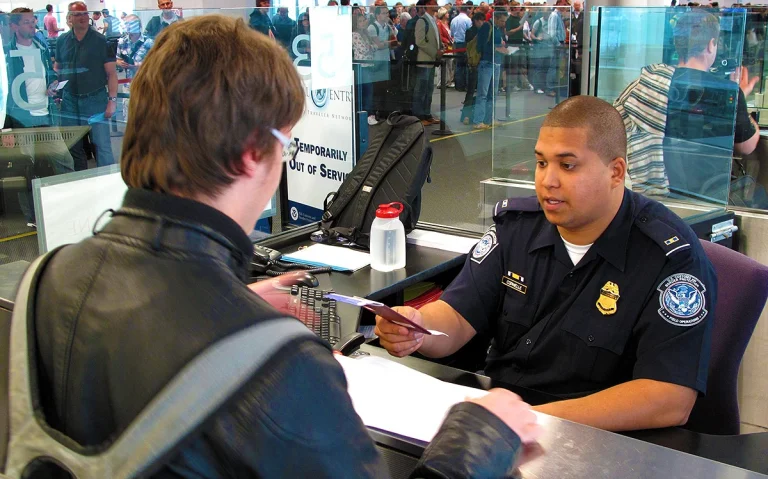 passaporte brasileiro e visto americano pela primeira viagem aos Estados Unidos