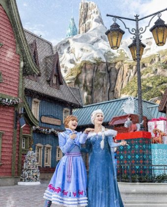 Disney Enchanted Christmas 2026 acontece de 7 de novembro a 6 de janeiro na Disneyland Paris e terá World of Frozen.