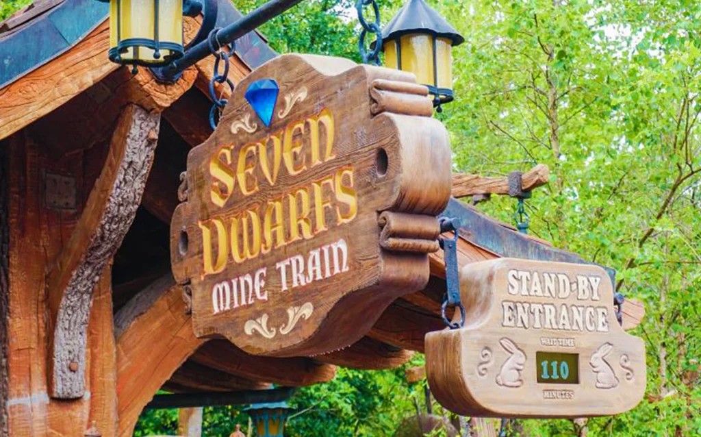 Veja 7 dicas para aproveitar os parques cheios em Orlando e com filas, incluindo Rope Drop, Single Rider, fura-filas e refeições.