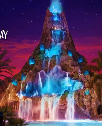 Universal anuncia novas datas do Volcano Bay Nights 2026. Veja dias, horários, o que inclui e dicas para aproveitar o evento.