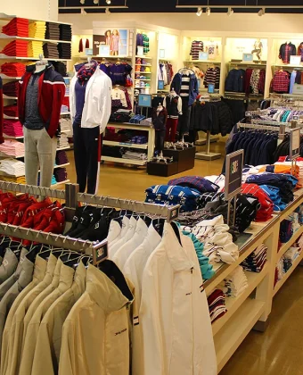 Veja como converter tamanho de roupas dos EUA para o Brasil, incluindo feminino, masculino, jeans, infantil e dicas para comprar sem errar.