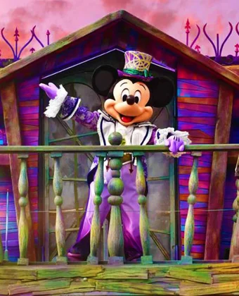 Veja as datas do Halloween na Disneyland Paris em 2026, personagens, decoração, shows, comidas especiais e dicas para planejar sua viagem.