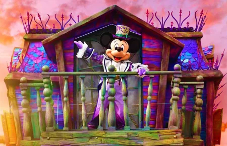 Veja as datas do Halloween na Disneyland Paris em 2026, personagens, decoração, shows, comidas especiais e dicas para planejar sua viagem.