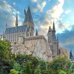 Harry Potter and the Forbidden Journey fechará para manutenção em 2027 A Harry Potter and the Forbidden Journey ficará fechada de 8 a 19 de fevereiro de 2027. Veja o que continua aberto e como ajustar o roteiro.