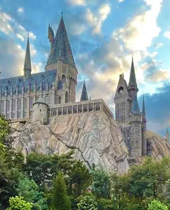 A Harry Potter and the Forbidden Journey ficará fechada de 8 a 19 de fevereiro de 2027. Veja o que continua aberto e como ajustar o roteiro.