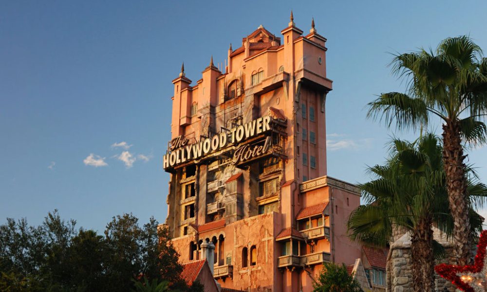 O Hollywood Studios fechará às 17h em 20 de outubro de 2026. Veja o motivo, horários, impacto no Fantasmic! e como ajustar o roteiro.