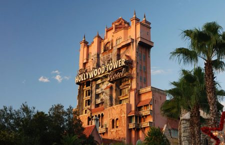 O Hollywood Studios fechará às 17h em 20 de outubro de 2026. Veja o motivo, horários, impacto no Fantasmic! e como ajustar o roteiro.