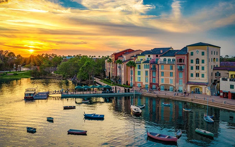 Veja como funciona a promoção de hotéis da Universal Orlando com até 30% de desconto, datas válidas, hotéis participantes e regras da oferta.