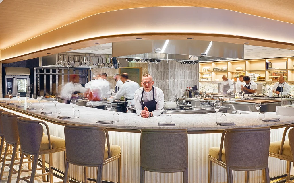 Conheça os restaurantes Michelin em Orlando, incluindo estrelas, Bib Gourmand e recomendados agrupados por região, além de preços e reservas.