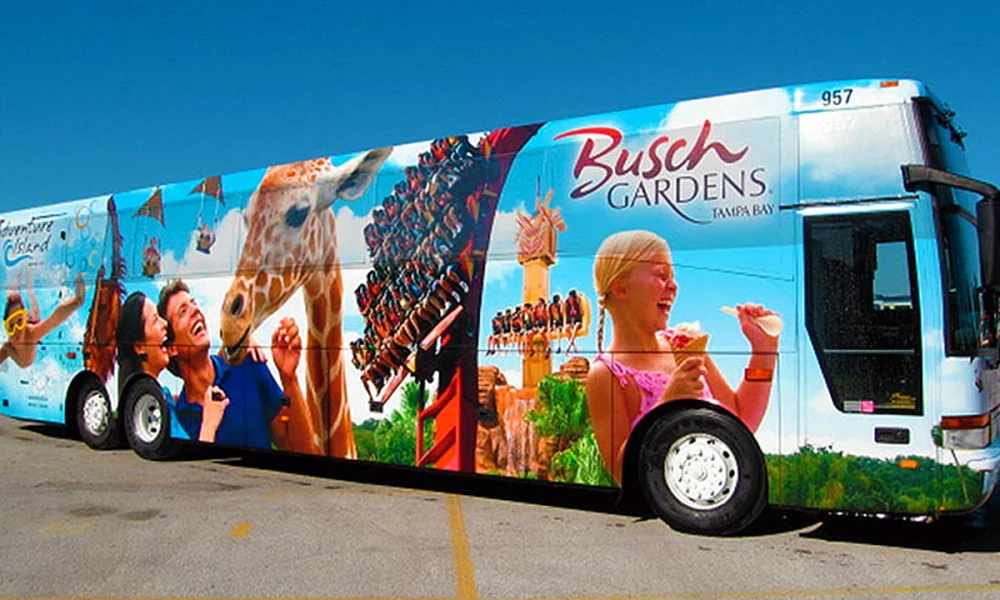 Veja como reservar o shuttle gratuito do Busch Gardens saindo de Orlando, quem pode usar, regras de cancelamento e taxa de no-show.