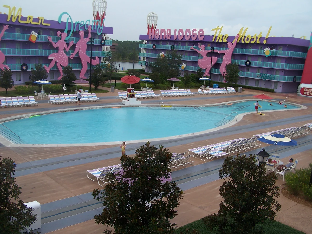 Piscina da área dos anos 1950 do Disney’s Pop Century Resort